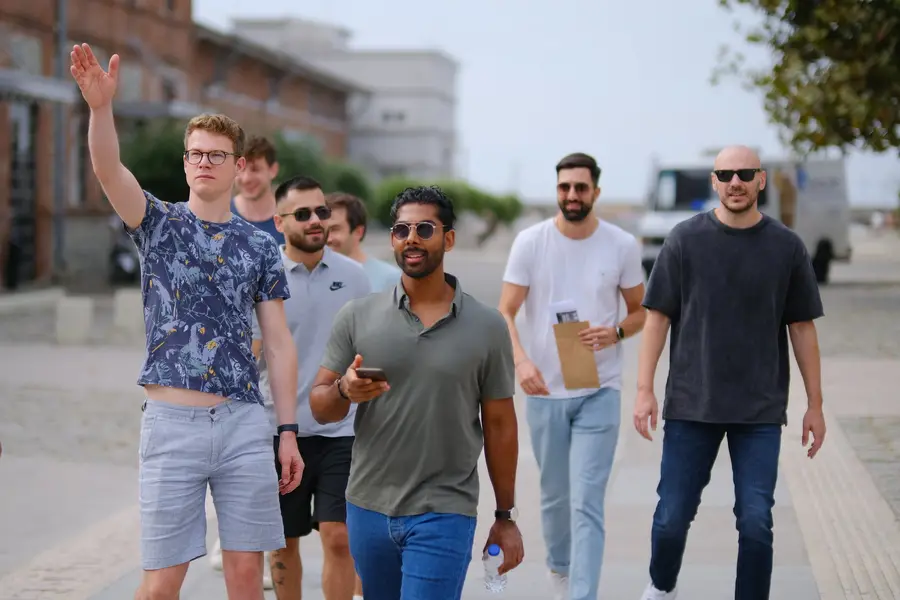 A team following clues along the Thessaloniki waterfront